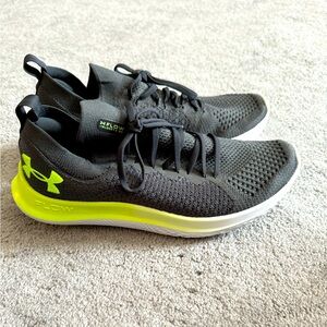 Mens Under Armour Flow Velociti SE Size 9